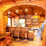 Cafe Alpina Guest house 3*