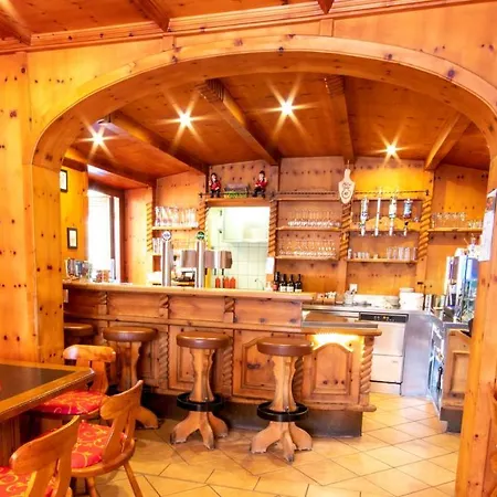 Café Alpina Maison d'hôtes 3*