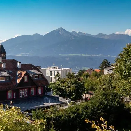 Cafe Alpina Gæstehus